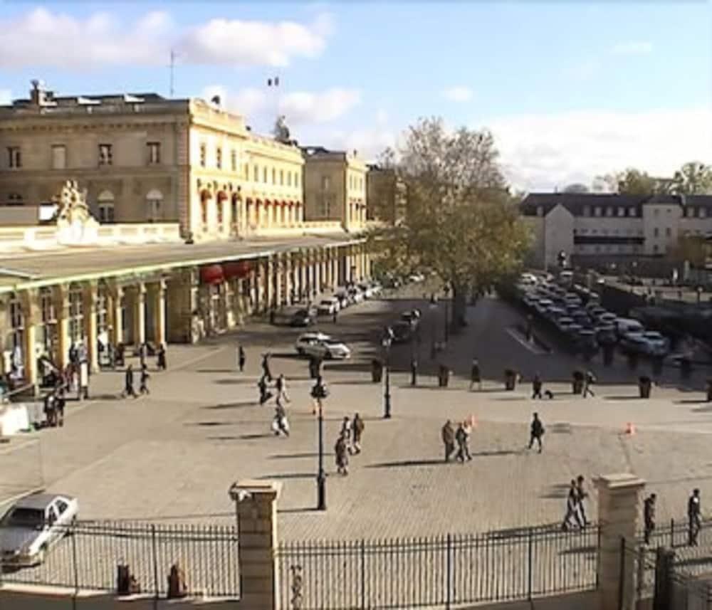 Hotel De Lorraine Париж Екстер'єр фото